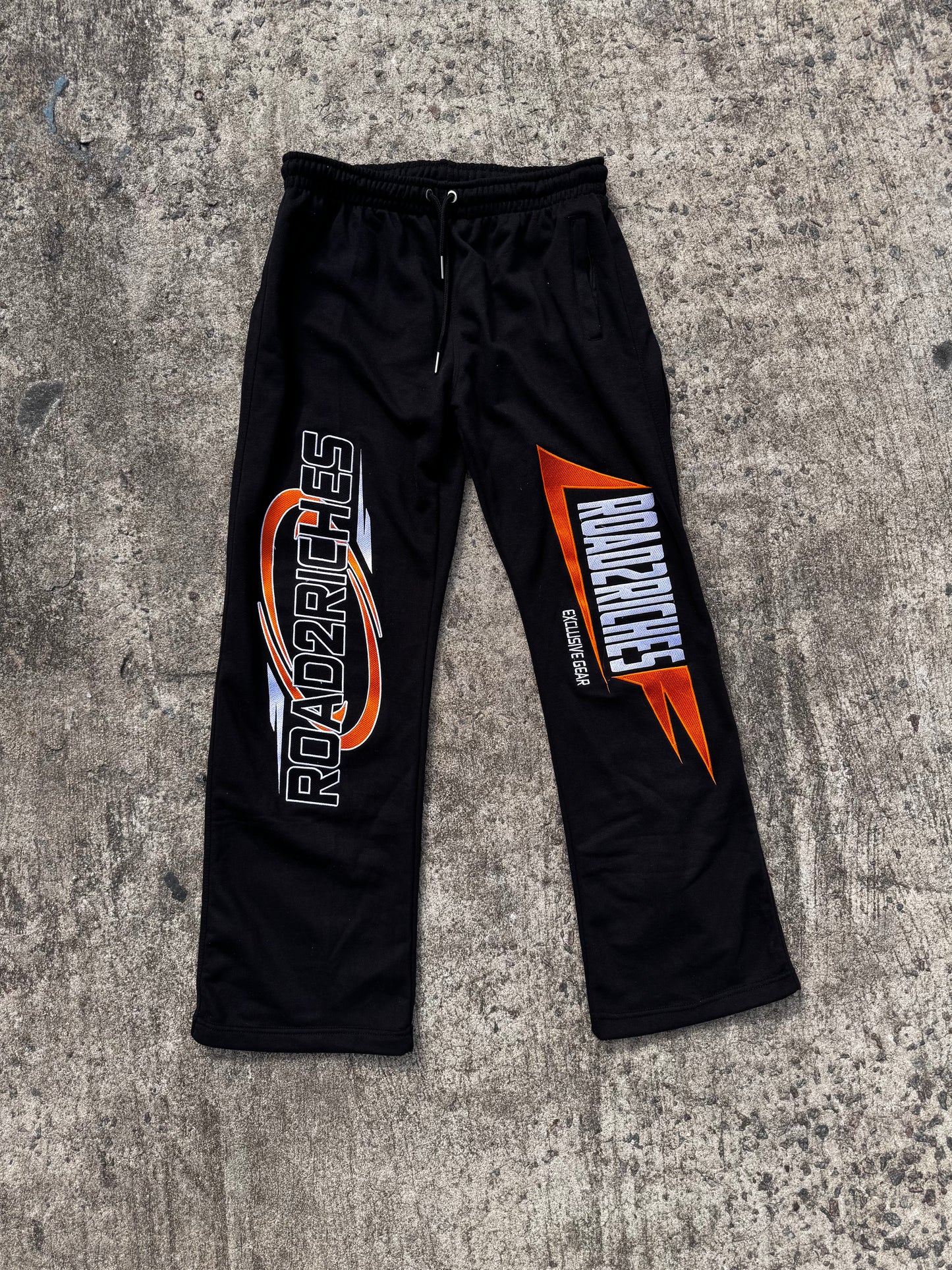 R2R Black Joggers